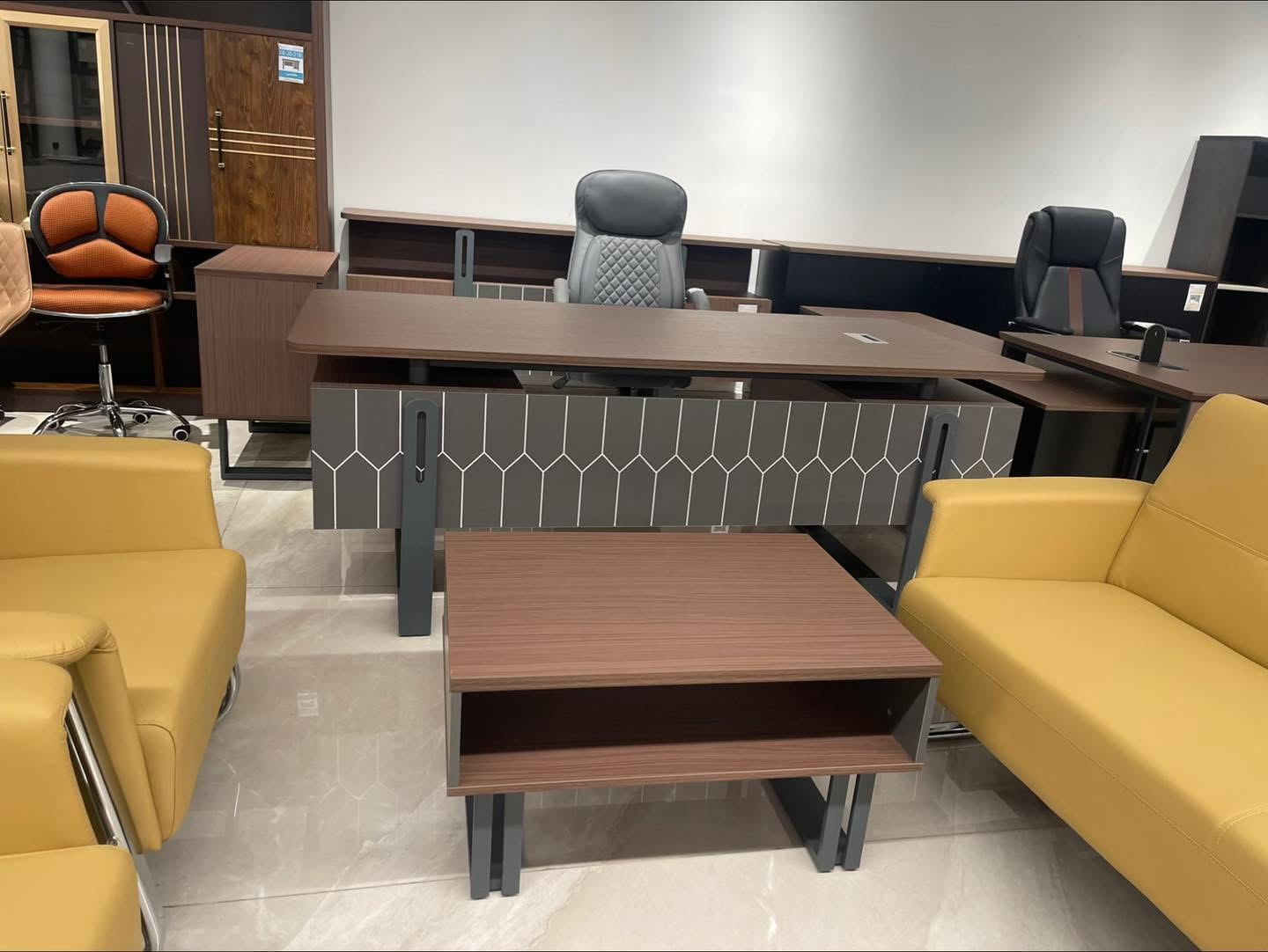Customer showroom proof for office furniture catalogue, desk, workstation and storage planning